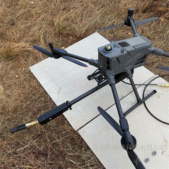 大疆M400适配无人机高压清洗系统高空幕墙