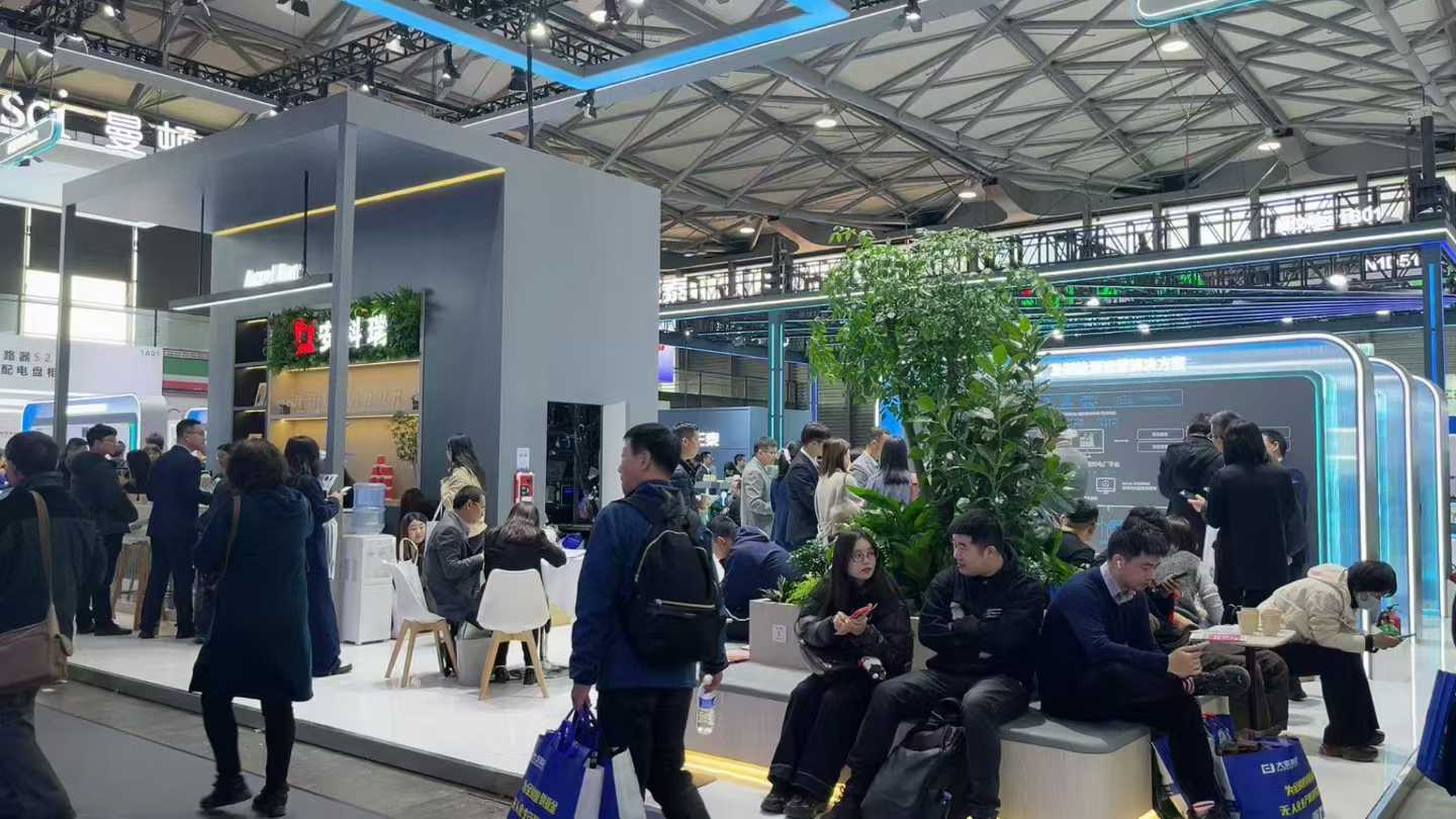 2025 上海 EP 国际电力展现场直击：安科瑞展台成能源转型焦点
